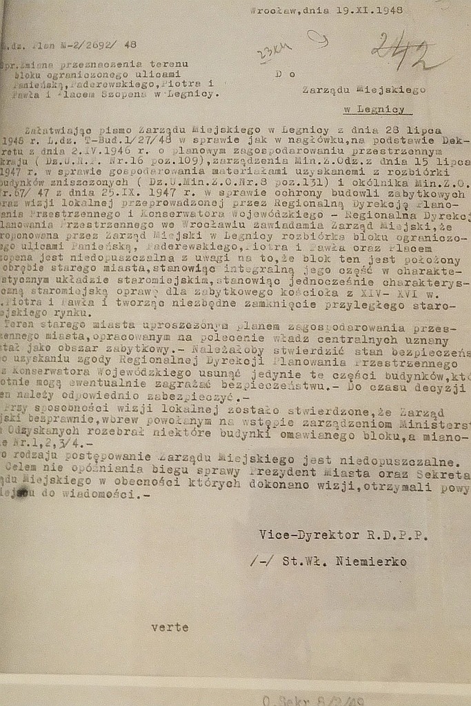 Starówki miast dolnośląskich na wystawie w legnickim archiwum