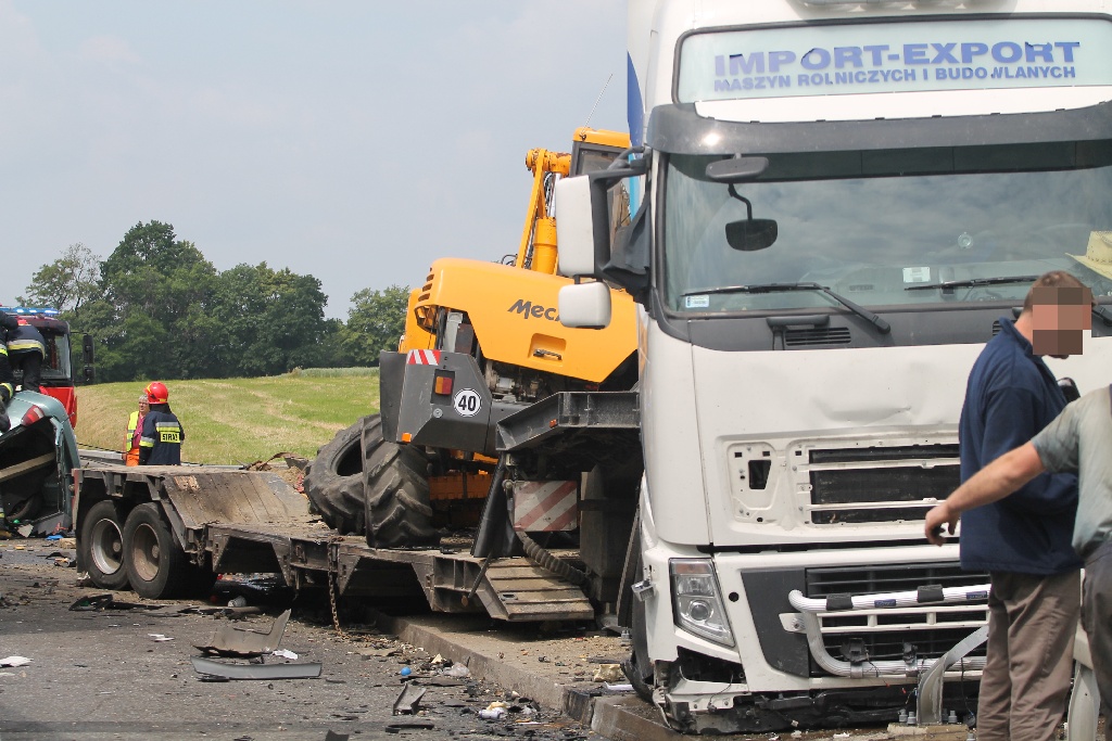 Dwie ofiary śmiertelne w wypadku na autostradzie A4