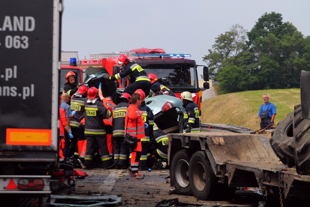 Dwie ofiary śmiertelne w wypadku na autostradzie A4