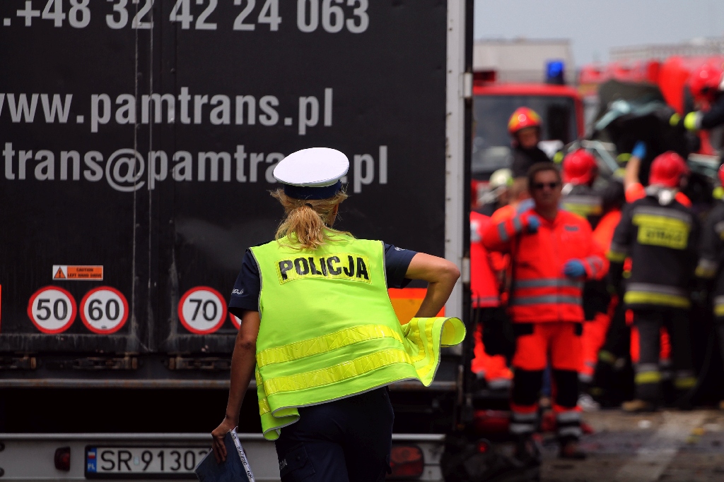 Dwie ofiary śmiertelne w wypadku na autostradzie A4