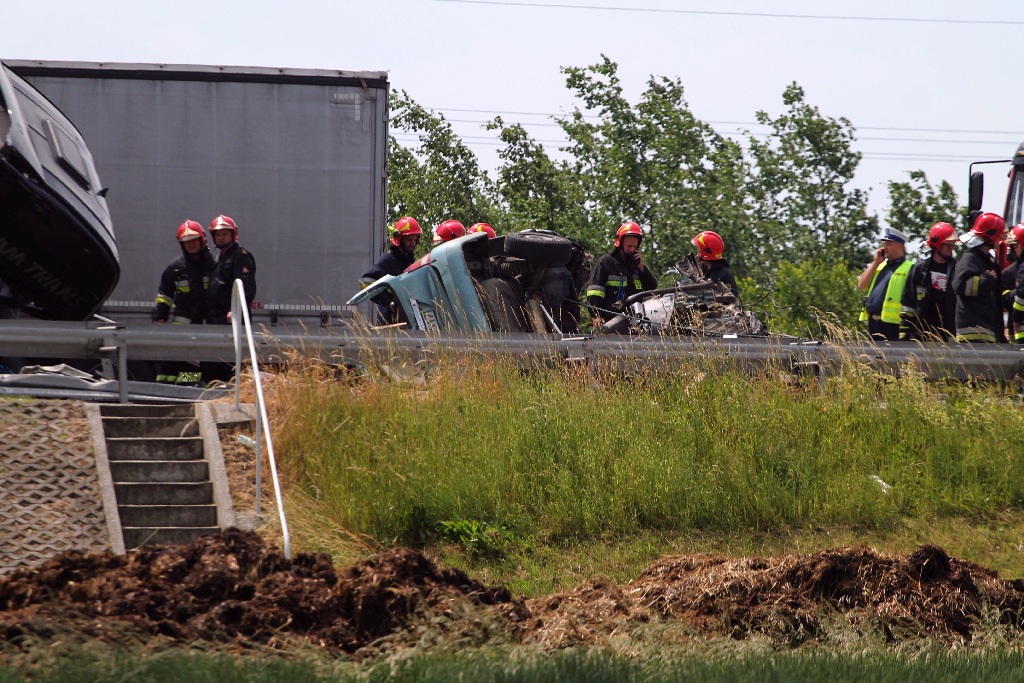 Dwie ofiary śmiertelne w wypadku na autostradzie A4