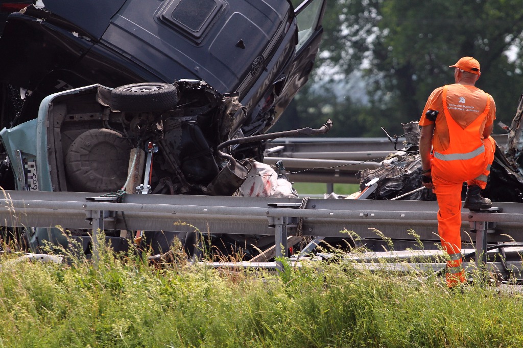 Dwie ofiary śmiertelne w wypadku na autostradzie A4