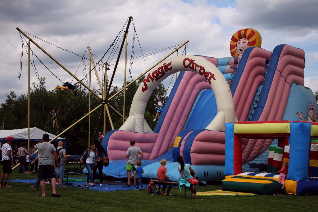 Festyn w Kochlicach zorganizowany dla dzieci z domów dziecka