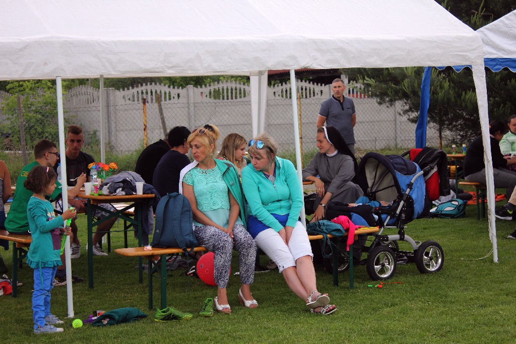 Festyn w Kochlicach zorganizowany dla dzieci z domów dziecka