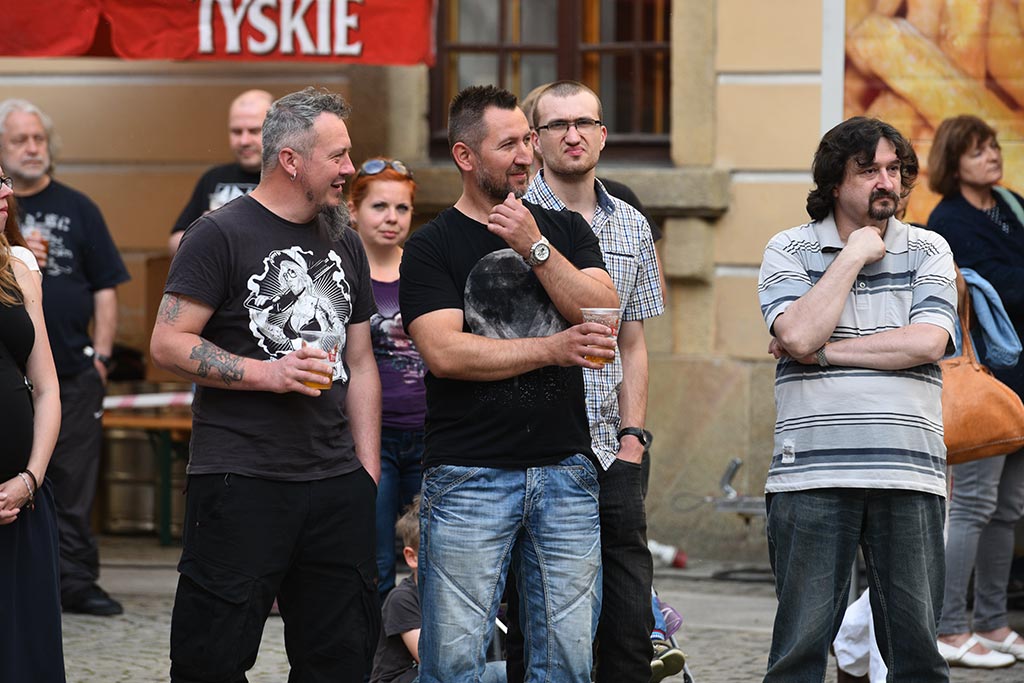 Przyjaciele i zaproszeni goście wystąpili na benefisie Fleszara