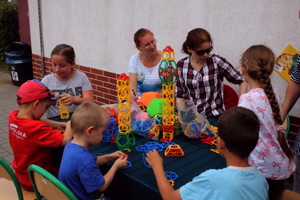 Aktywnie i efektywnie stawiali „dziewiątce” na rodzinę
