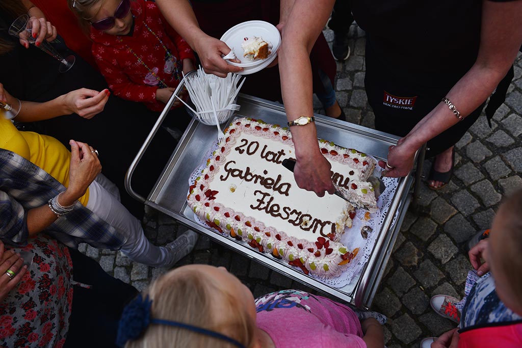 Przyjaciele i zaproszeni goście wystąpili na benefisie Fleszara