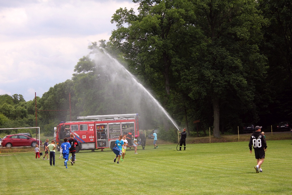 Festyn w Kochlicach zorganizowany dla dzieci z domów dziecka