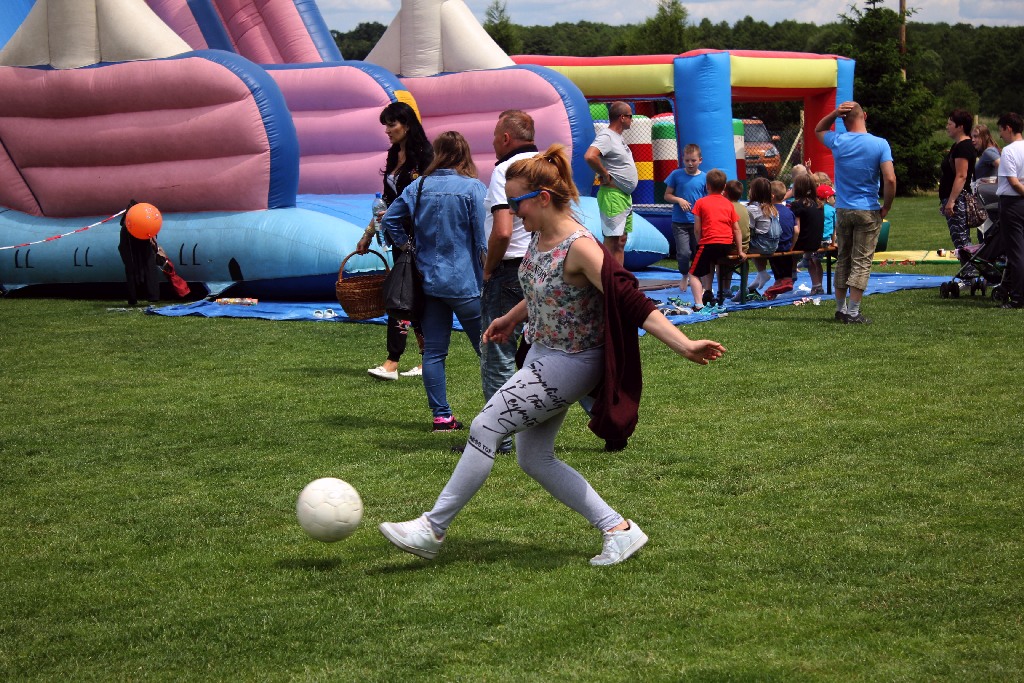 Festyn w Kochlicach zorganizowany dla dzieci z domów dziecka