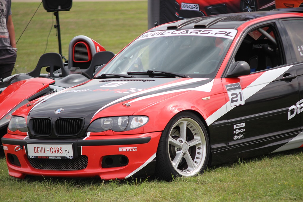 Devil-Cars.pl zorganizowało na lotnisku event motoryzacyjny