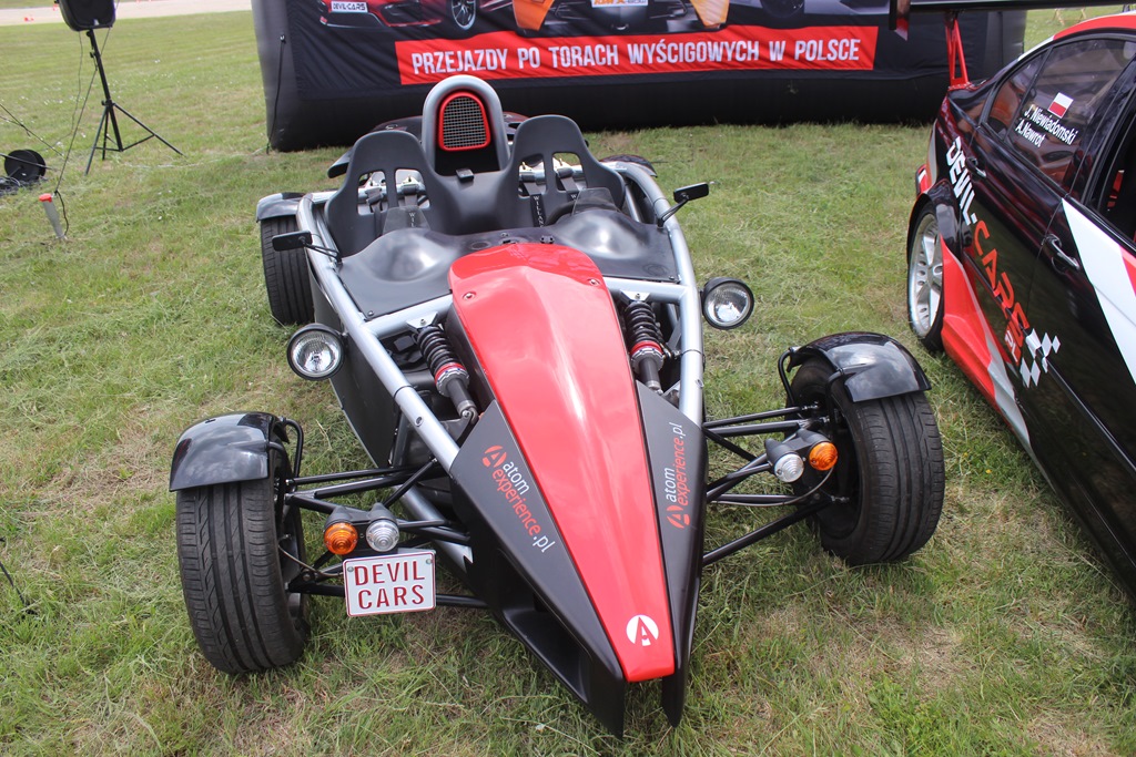 Devil-Cars.pl zorganizowało na lotnisku event motoryzacyjny