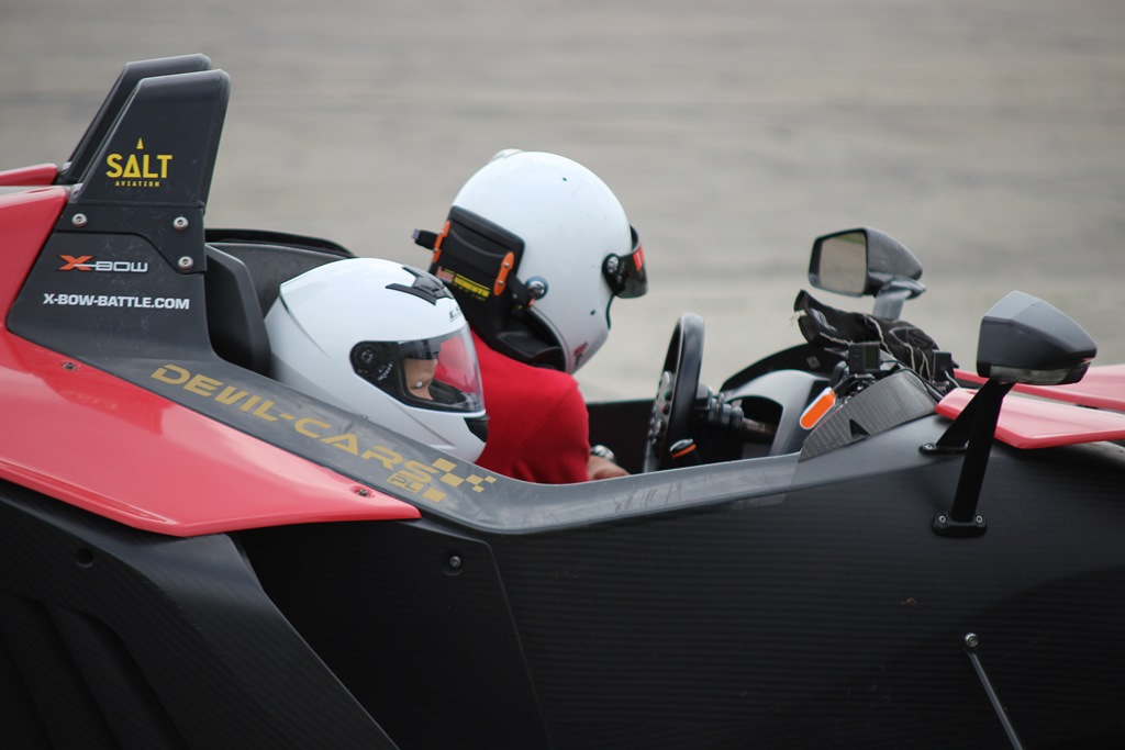 Devil-Cars.pl zorganizowało na lotnisku event motoryzacyjny