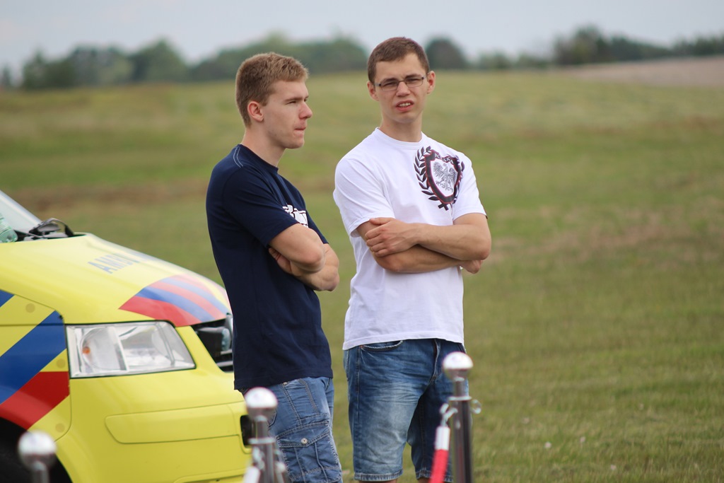 Devil-Cars.pl zorganizowało na lotnisku event motoryzacyjny