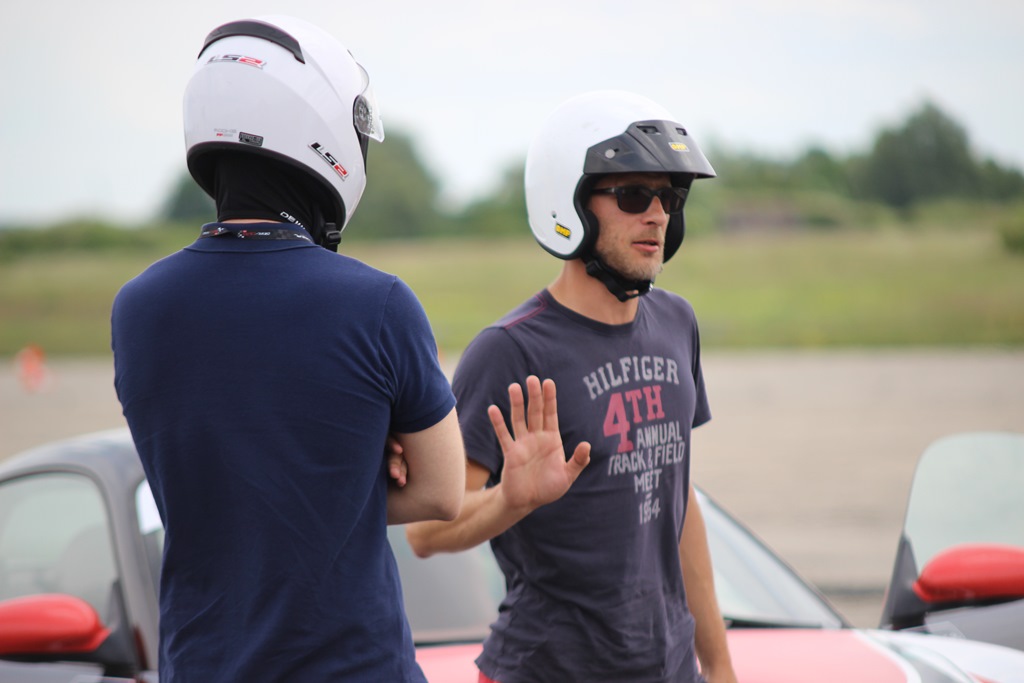 Devil-Cars.pl zorganizowało na lotnisku event motoryzacyjny