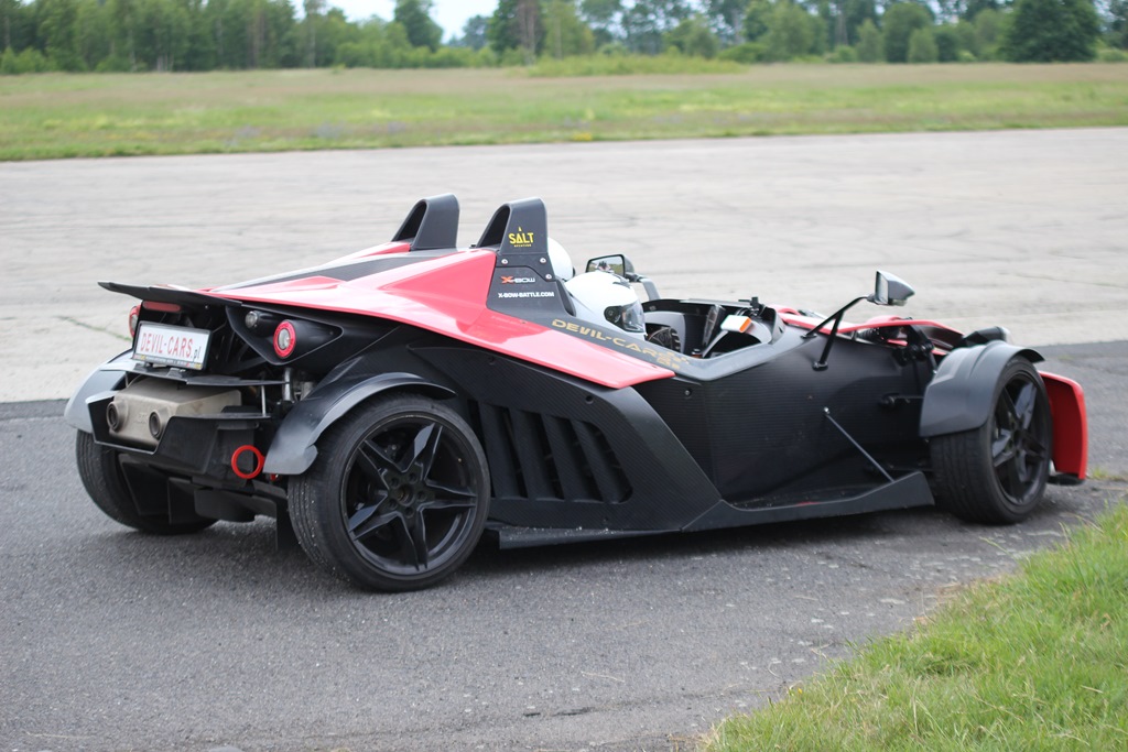 Devil-Cars.pl zorganizowało na lotnisku event motoryzacyjny