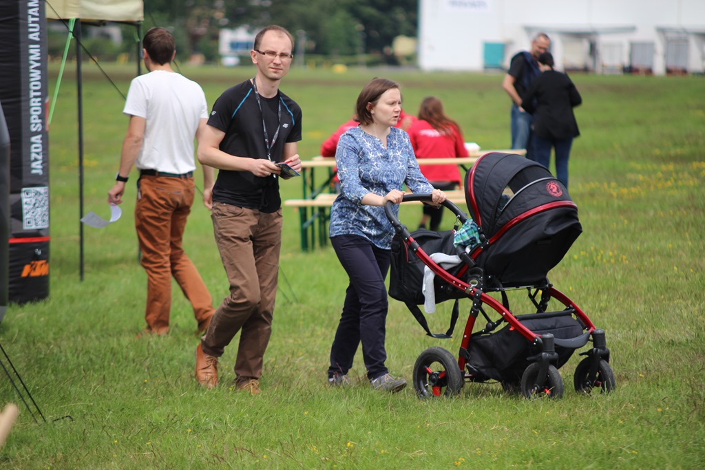 Devil-Cars.pl zorganizowało na lotnisku event motoryzacyjny