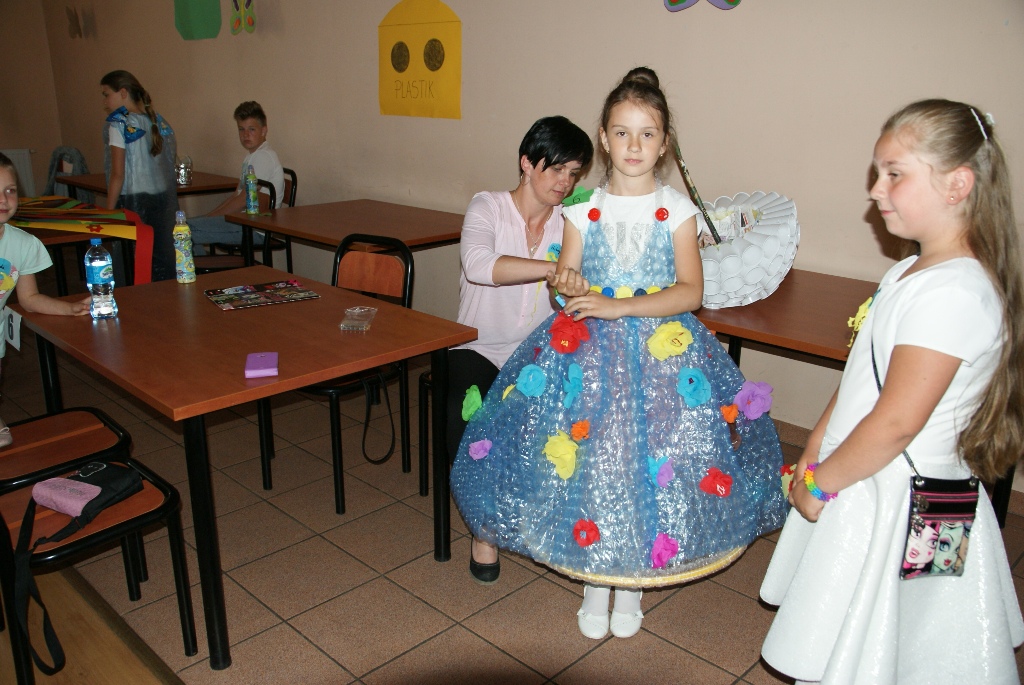 W Szczytnikach nad Kaczawą odbył się konkurs mody ekologicznej