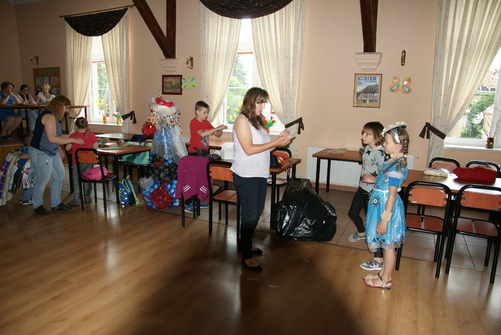 W Szczytnikach nad Kaczawą odbył się konkurs mody ekologicznej