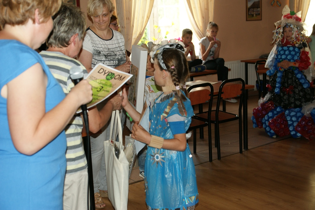 W Szczytnikach nad Kaczawą odbył się konkurs mody ekologicznej