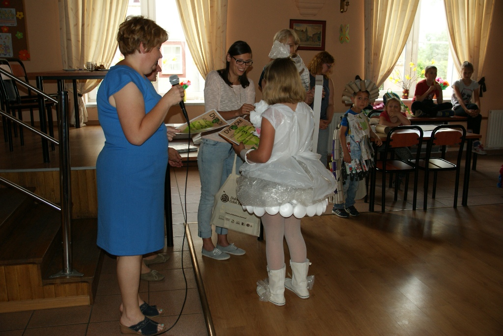 W Szczytnikach nad Kaczawą odbył się konkurs mody ekologicznej