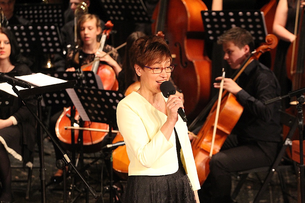 Uroczysty koncert dyplomantów szkoły muzycznej w Legnicy