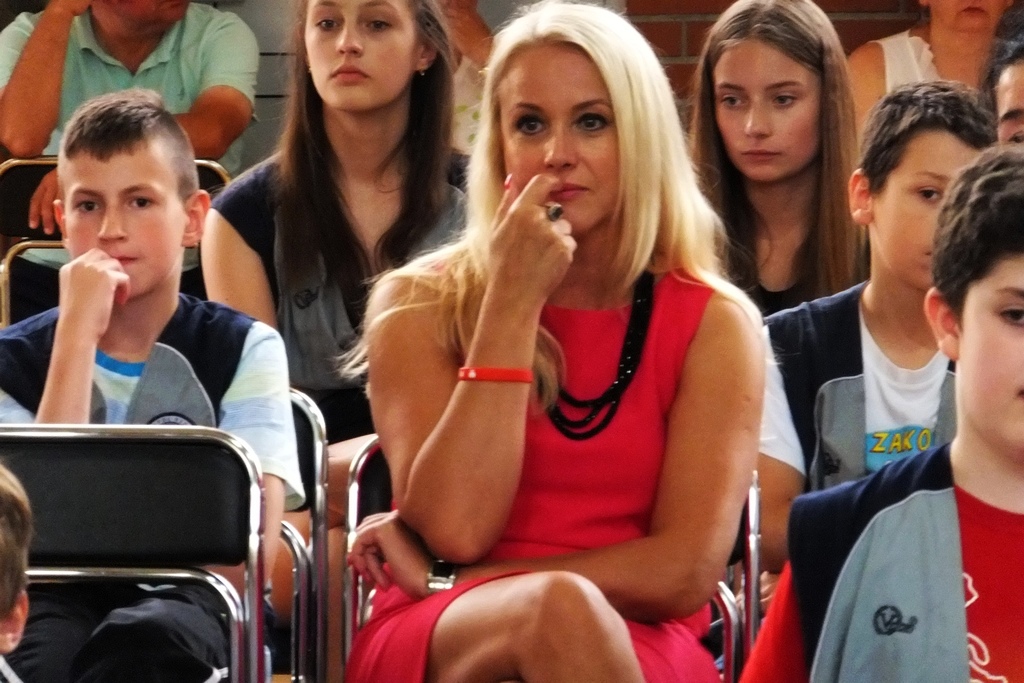 Tworzący obrazy stopami artysta spotkał się z uczniami ZSI