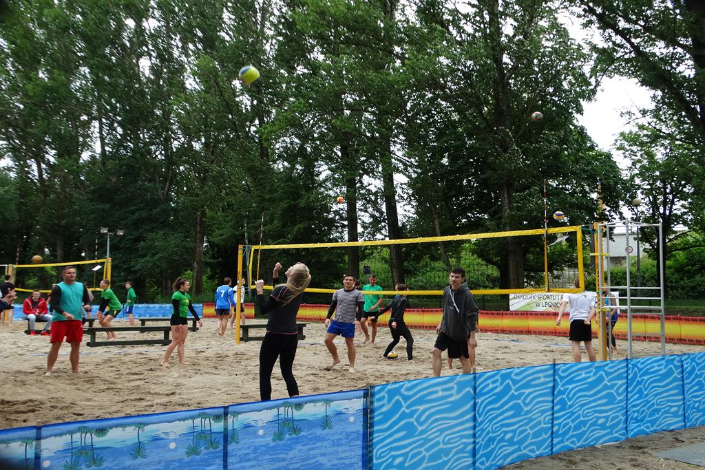 FLEKS i KEKS zwycięzcami Turnieju Siatkówki Plażowej