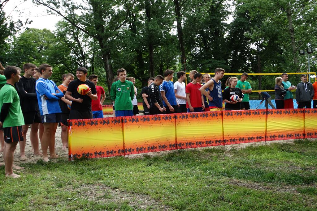 FLEKS i KEKS zwycięzcami Turnieju Siatkówki Plażowej