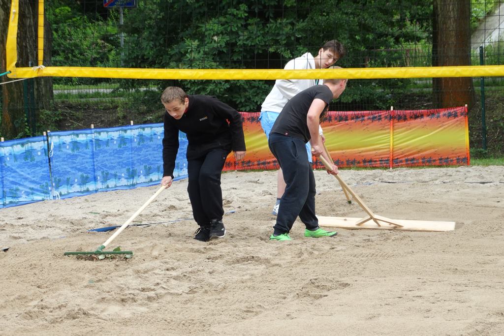 FLEKS i KEKS zwycięzcami Turnieju Siatkówki Plażowej