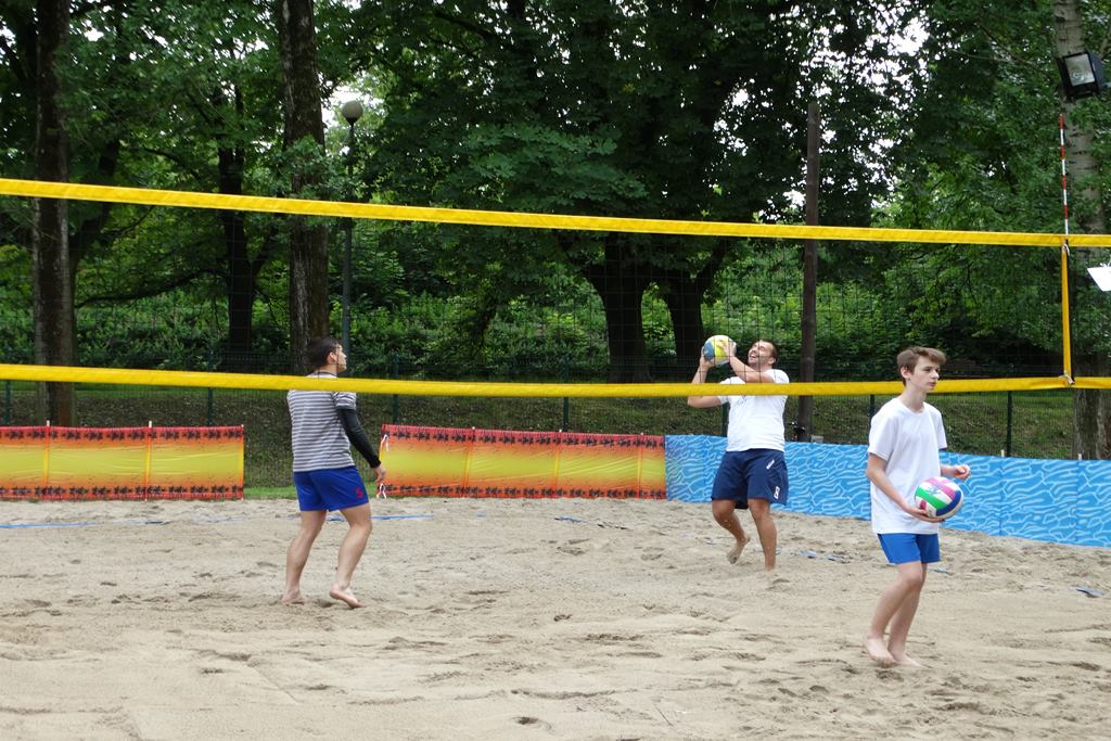 FLEKS i KEKS zwycięzcami Turnieju Siatkówki Plażowej