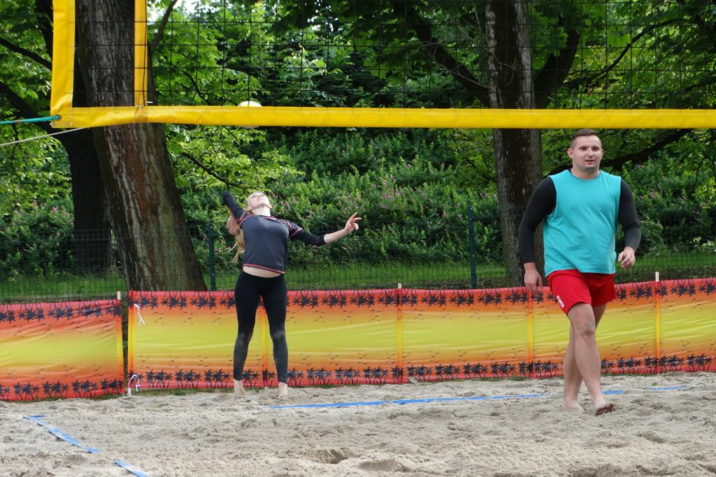 FLEKS i KEKS zwycięzcami Turnieju Siatkówki Plażowej