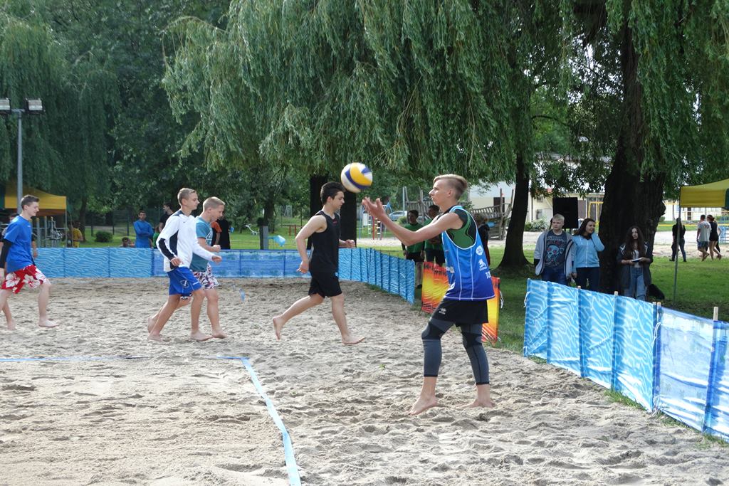 FLEKS i KEKS zwycięzcami Turnieju Siatkówki Plażowej