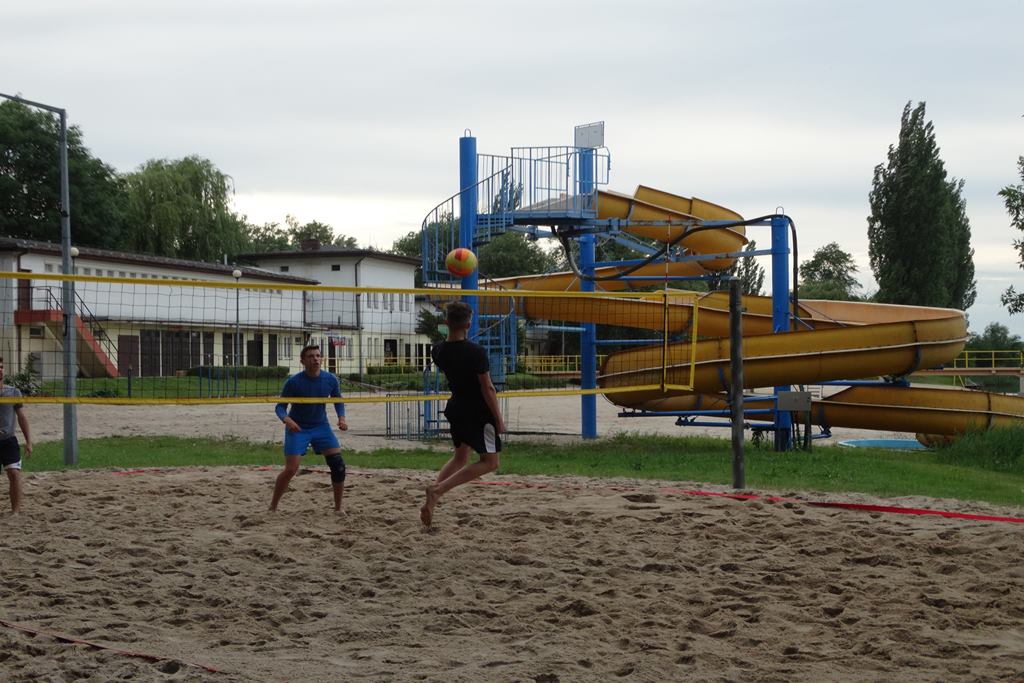 FLEKS i KEKS zwycięzcami Turnieju Siatkówki Plażowej