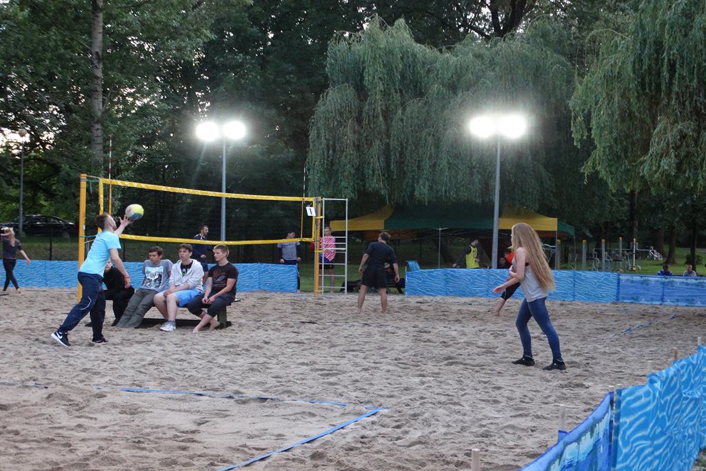 FLEKS i KEKS zwycięzcami Turnieju Siatkówki Plażowej