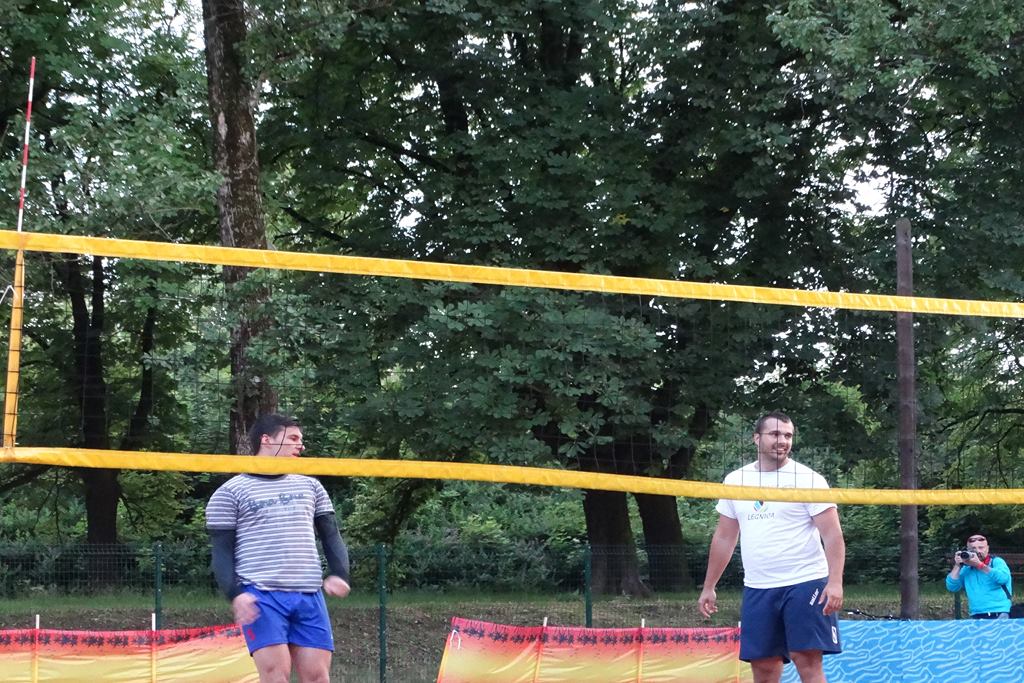 FLEKS i KEKS zwycięzcami Turnieju Siatkówki Plażowej