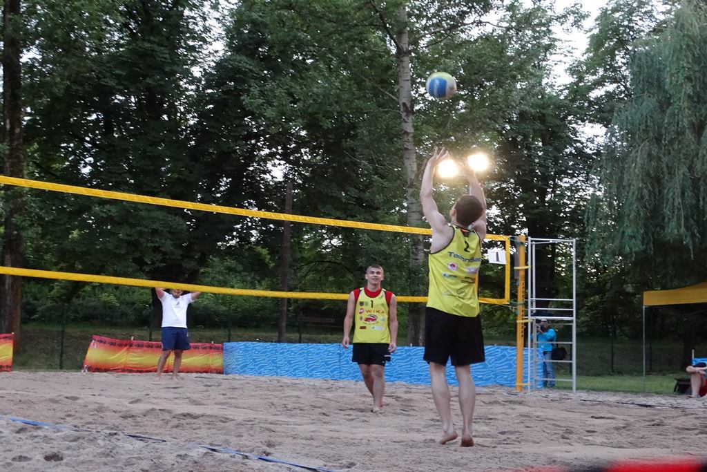 FLEKS i KEKS zwycięzcami Turnieju Siatkówki Plażowej