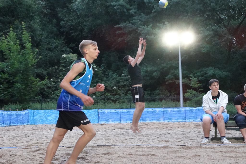 FLEKS i KEKS zwycięzcami Turnieju Siatkówki Plażowej
