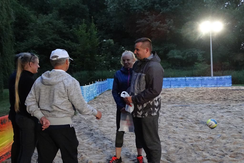 FLEKS i KEKS zwycięzcami Turnieju Siatkówki Plażowej