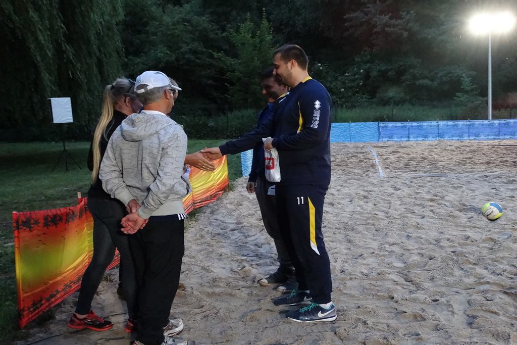 FLEKS i KEKS zwycięzcami Turnieju Siatkówki Plażowej