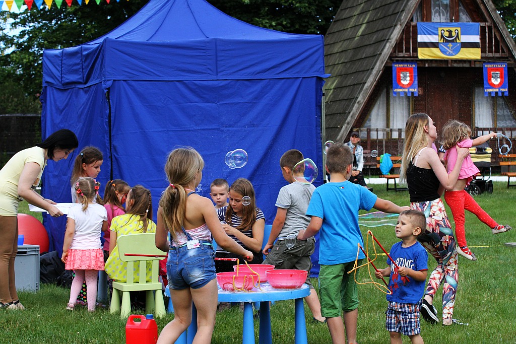 Mieszkańcy gminy Legnickie Pole bawili się na „Henrykaliach”