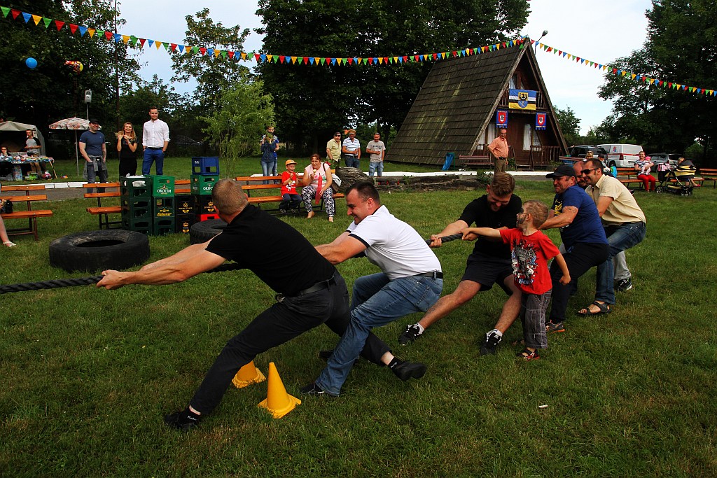 Mieszkańcy gminy Legnickie Pole bawili się na „Henrykaliach”