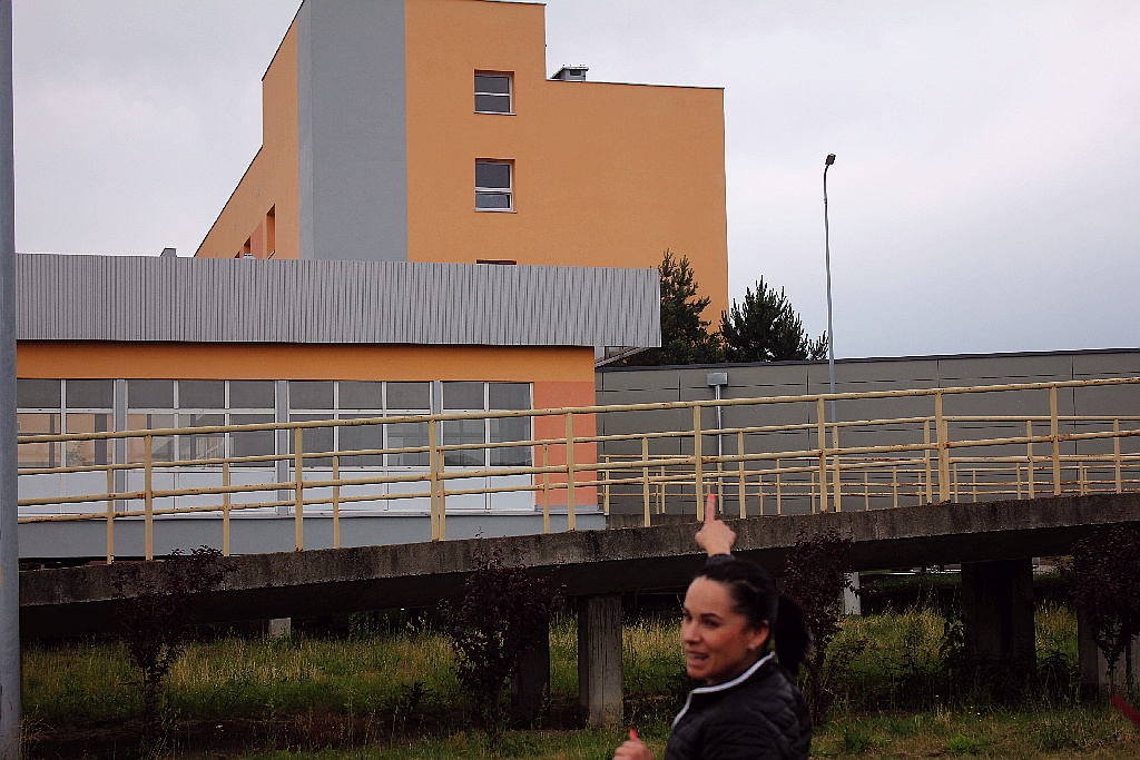 Ponad dwieście osób przyszło dla Konrada przed szpital