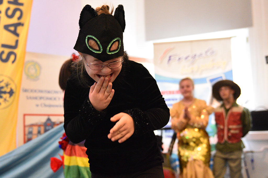 Niepełnosprawni z całego regionu witali lato w Zamku Piastowskim