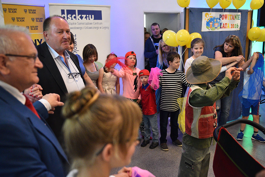 Niepełnosprawni z całego regionu witali lato w Zamku Piastowskim