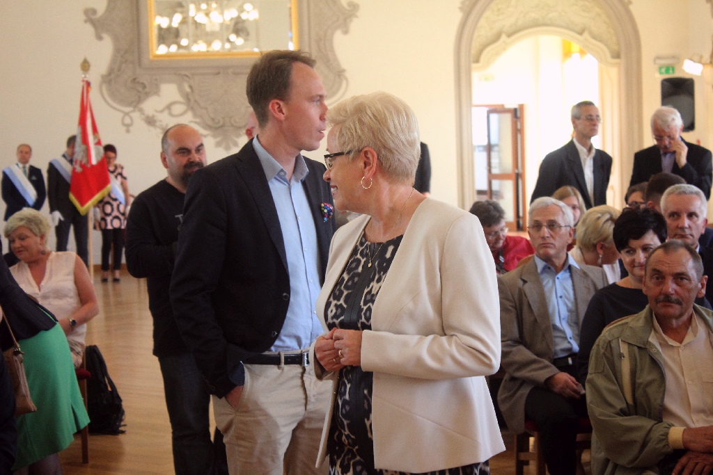 Rada miejska wręczyła tytuł, nagrody i odznaczenia
