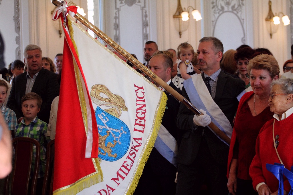 Rada miejska wręczyła tytuł, nagrody i odznaczenia
