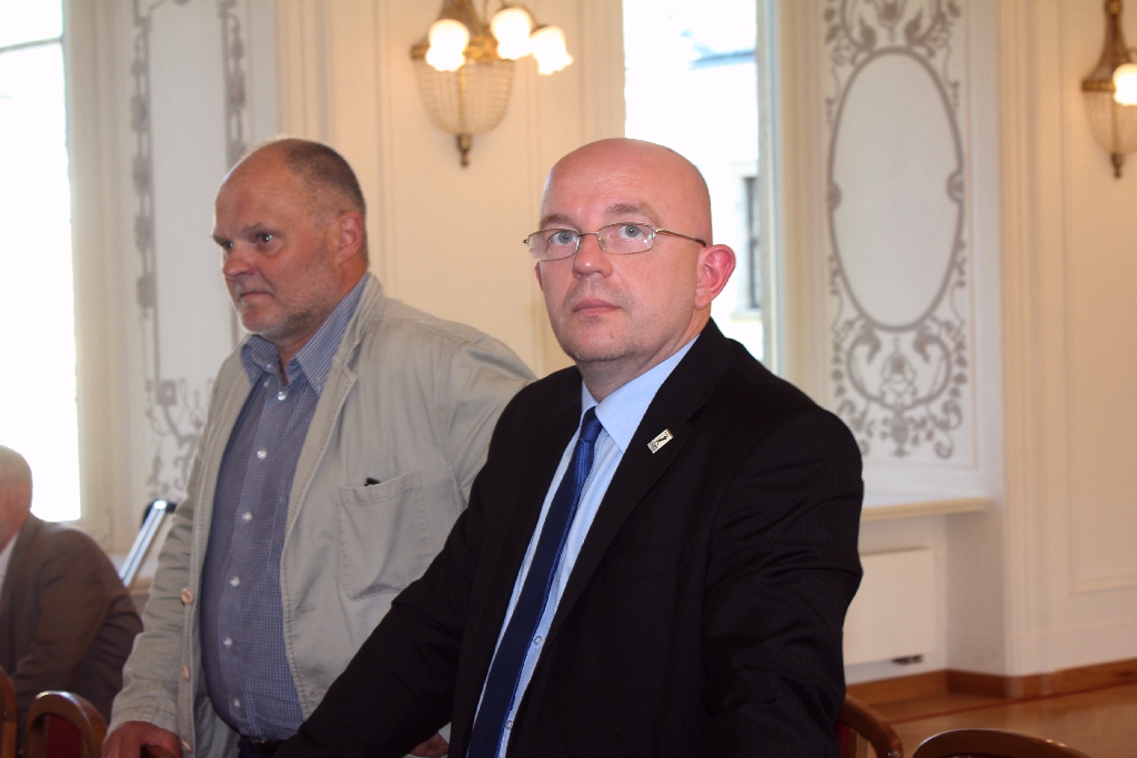 Rada miejska wręczyła tytuł, nagrody i odznaczenia
