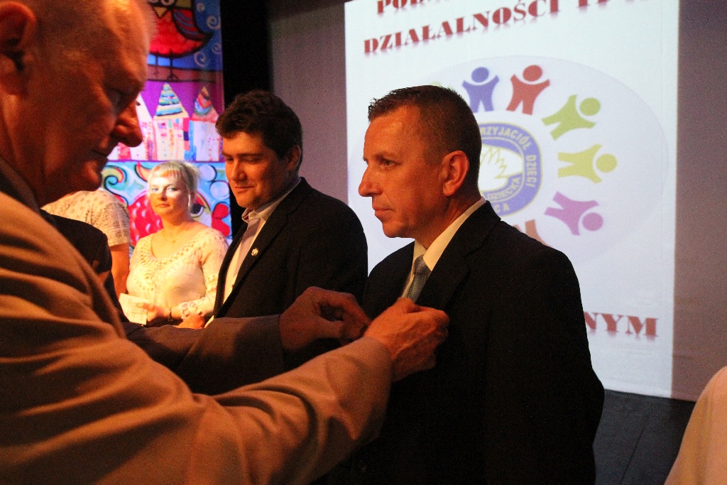 TPD wręczyło statuetki i odznaczenia działaczom i przyjaciołom