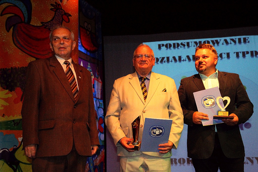 TPD wręczyło statuetki i odznaczenia działaczom i przyjaciołom