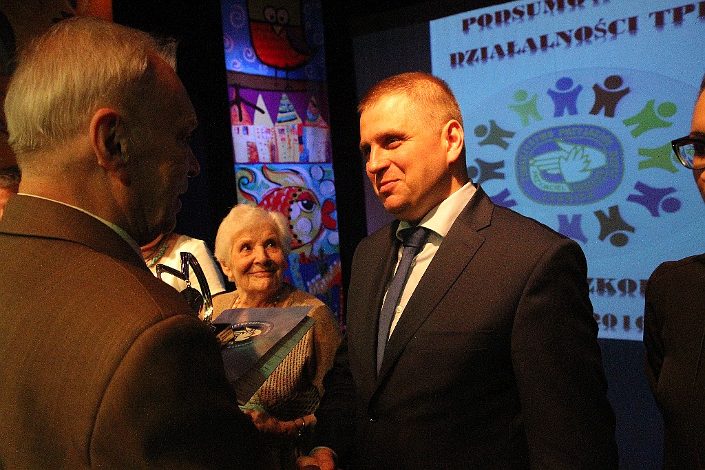 TPD wręczyło statuetki i odznaczenia działaczom i przyjaciołom